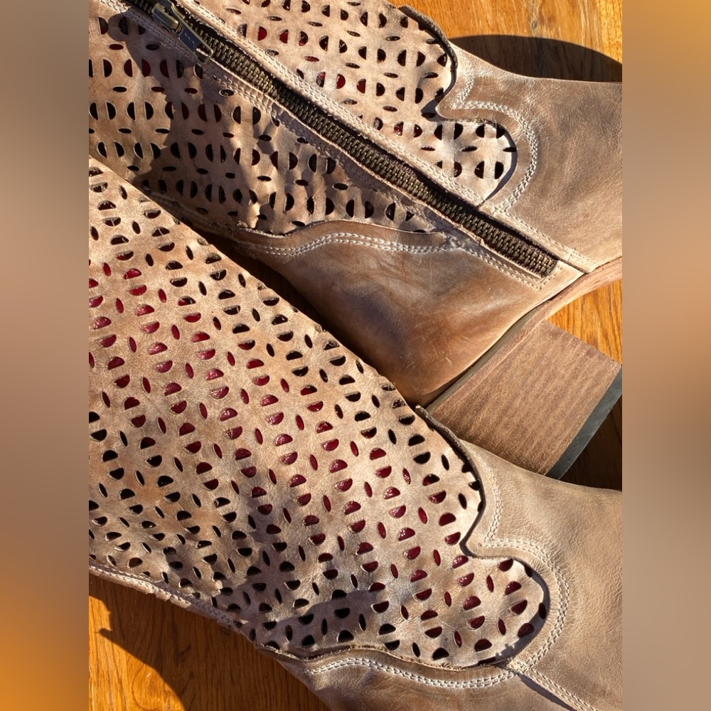Freebird creek women’s boots - Picture 3 of 5